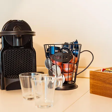 Mansarda Magellano - Parcheggio Auto フェラーラ