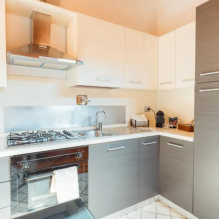 Mansarda Magellano - Parcheggio Auto * フェラーラ