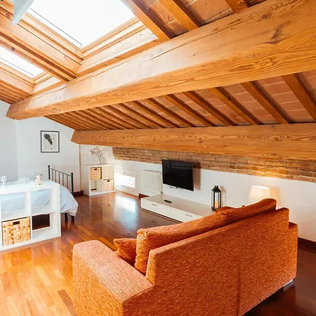 Mansarda Magellano - Parcheggio Auto 아파트