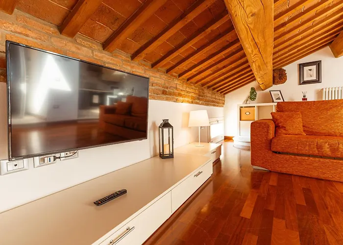 Mansarda Magellano - Parcheggio Auto *