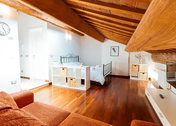 Daire Mansarda Magellano - Parcheggio Auto